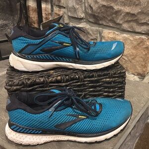 Brooks Men's Blue and Black Running Sneakers
